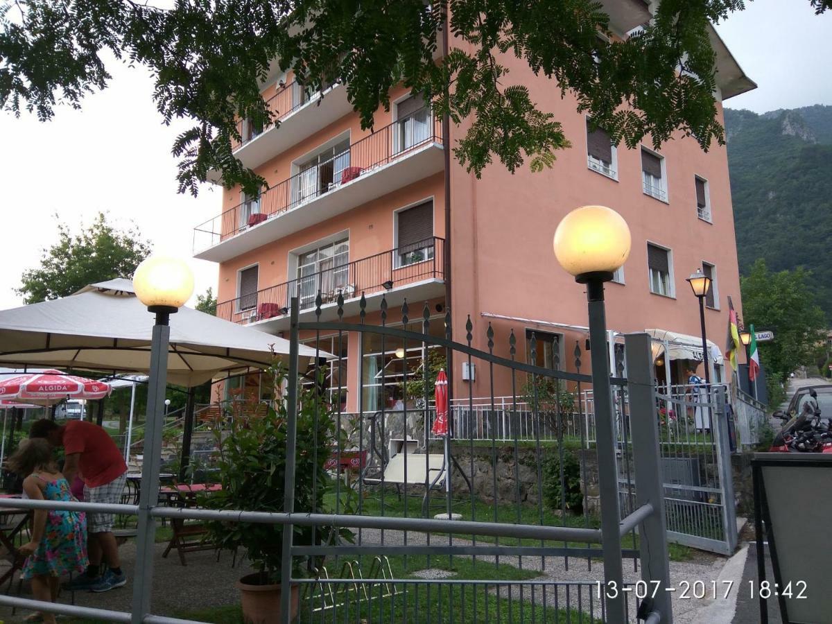 Albergo Al Lago อานโฟ ภายนอก รูปภาพ