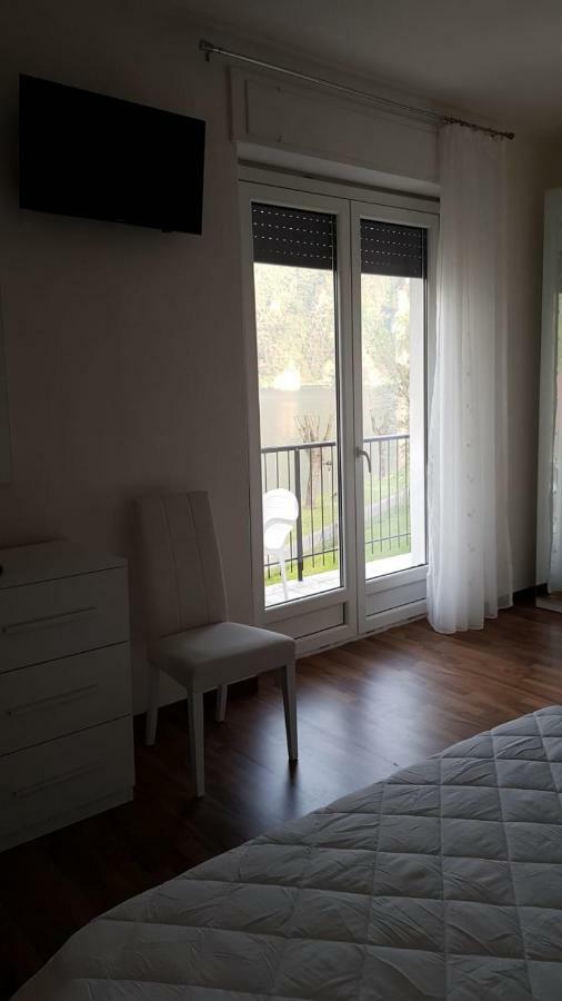 Albergo Al Lago อานโฟ ภายนอก รูปภาพ